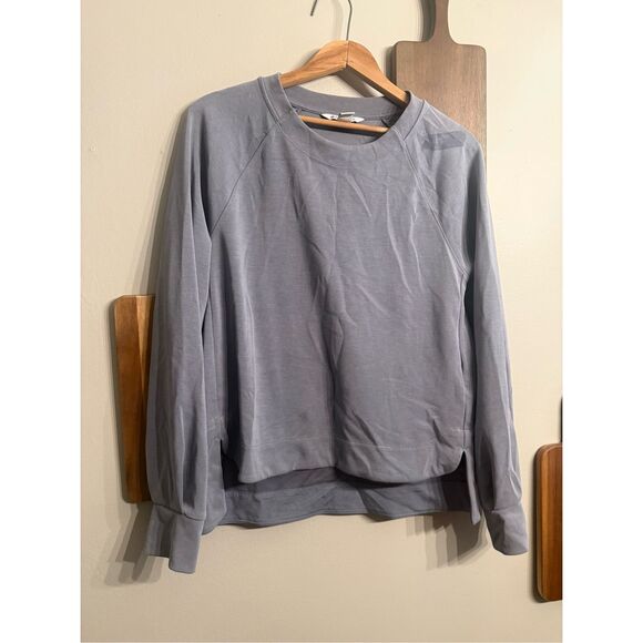 Athleta Gray Long Raglan Sleeve Crew Neck High Low Hem Pullover Sweater Small - Picture 1 of 6